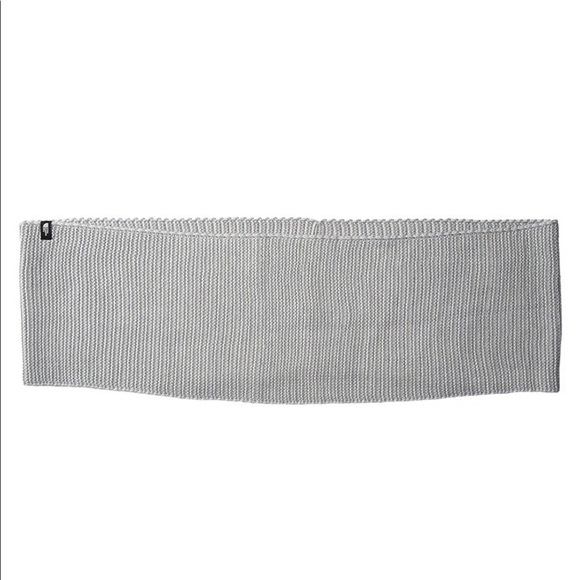 🆕 The North Face Purrl Stitch Scarf - Picture 4 of 12